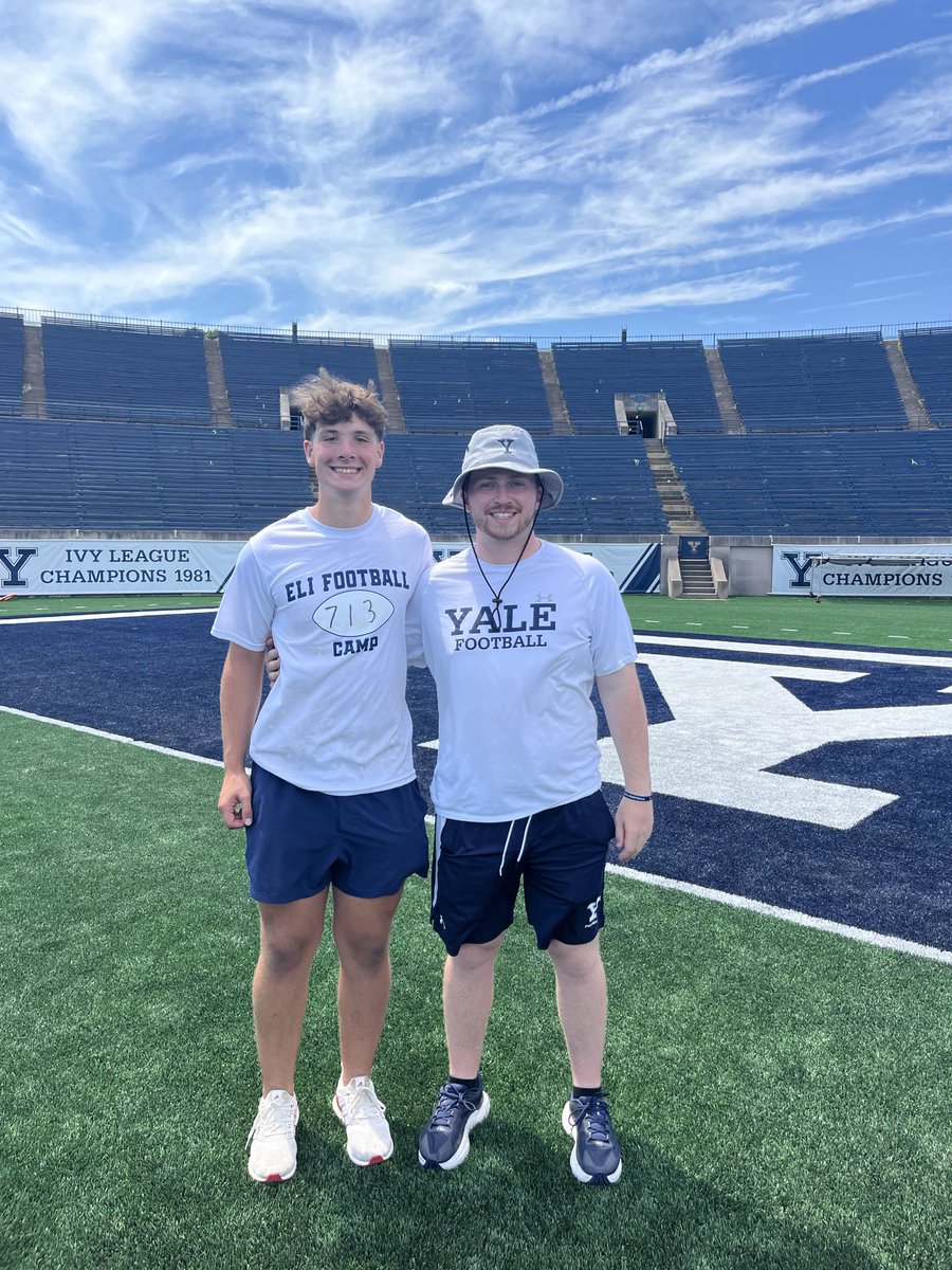 ShulerSeth's tweet image. Had a great time at @yalefootball and had some really good conversations! I look forward to being back up this fall! @CoachOstrowsky @CoachRenoYale @CoachBCoyle @maknight3 @CornerstoneFB @coach9cg @kcolesports @Coach_Stanfield @BDammone @QBHitList