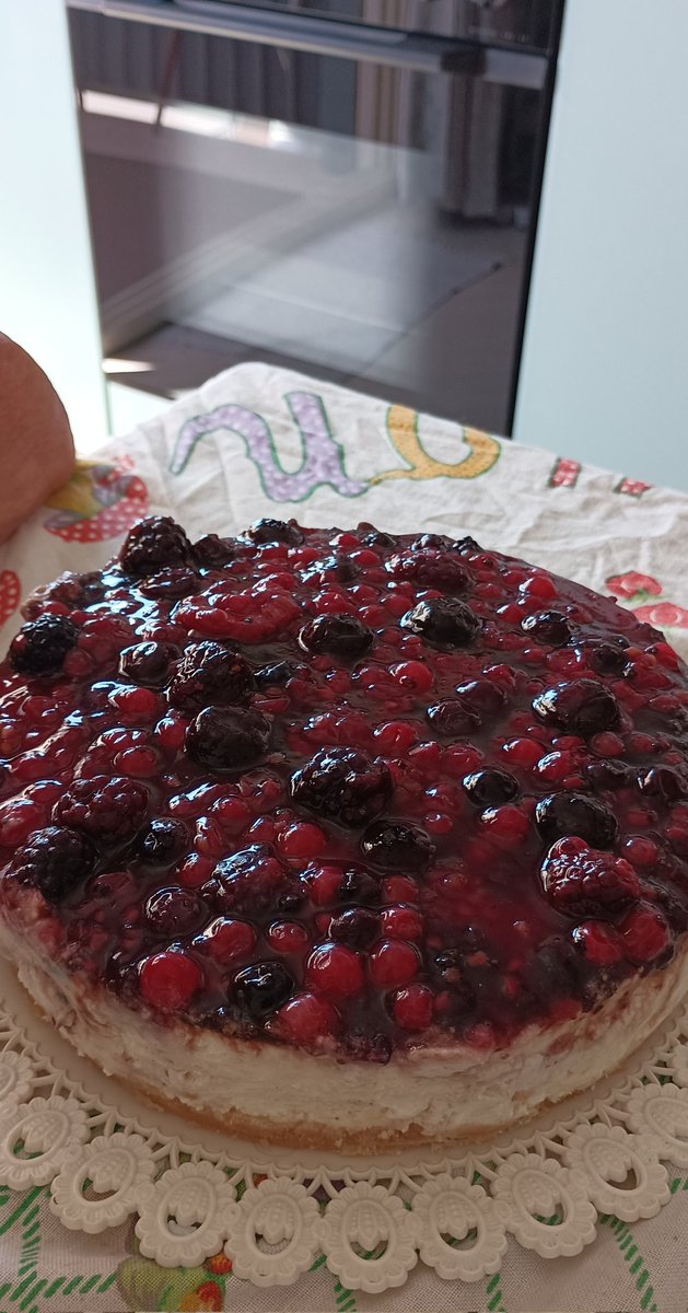 FabioDeGi's tweet photo. #cheesecake #cake #dessert #foodporn #food #foodie  #homemade #desserts  #cakes #cheesecakelovers  #instafood  #foodphotography  #delicious #bakery #sweet #cheese  #cheesetart #foodstagram #strawberry #sweets #cheesecakes https://t.co/LHNtMX8mE2