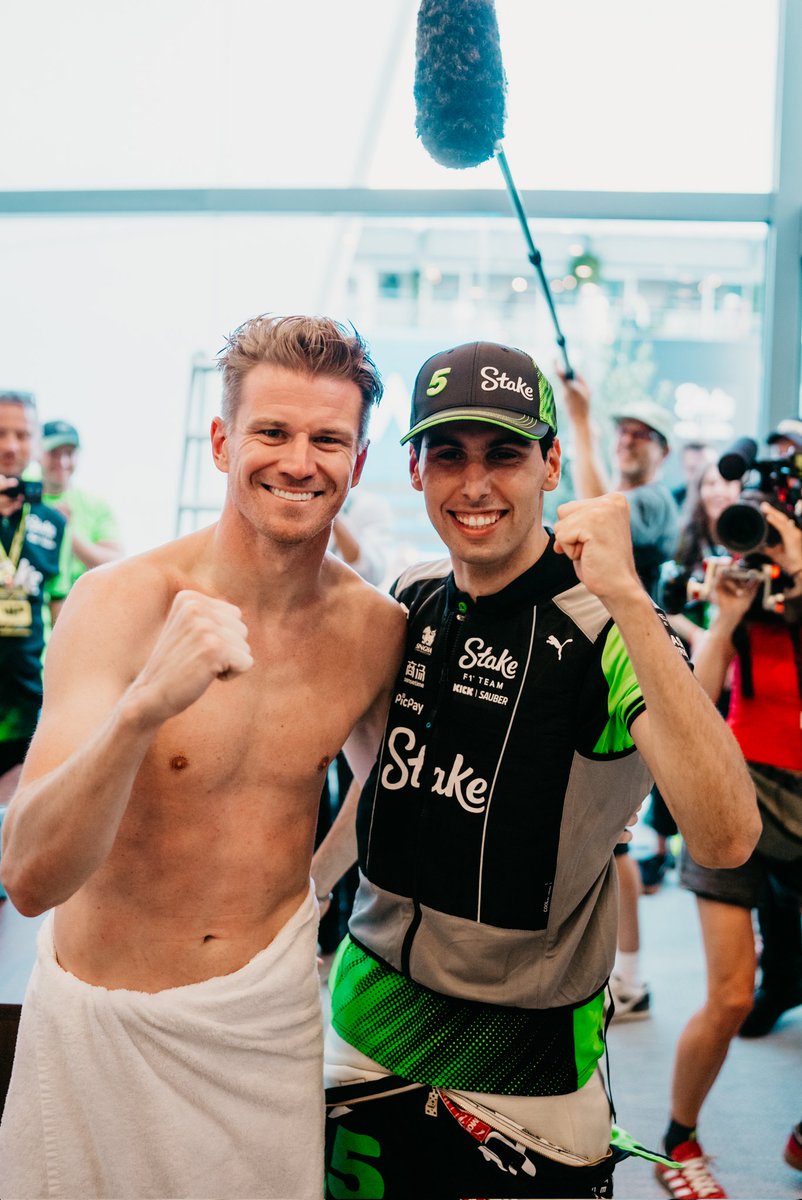 What's the context for Nico only wearing a towel here? 😭😭😭