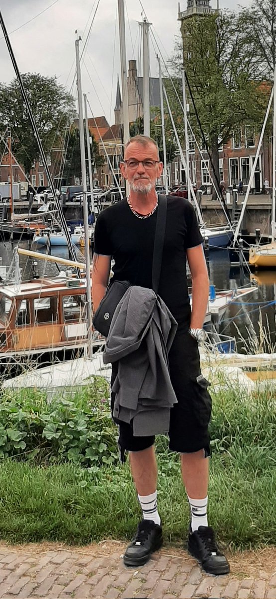 Mal abschalten , von dem ganzen scheiss 😎🌞🍾