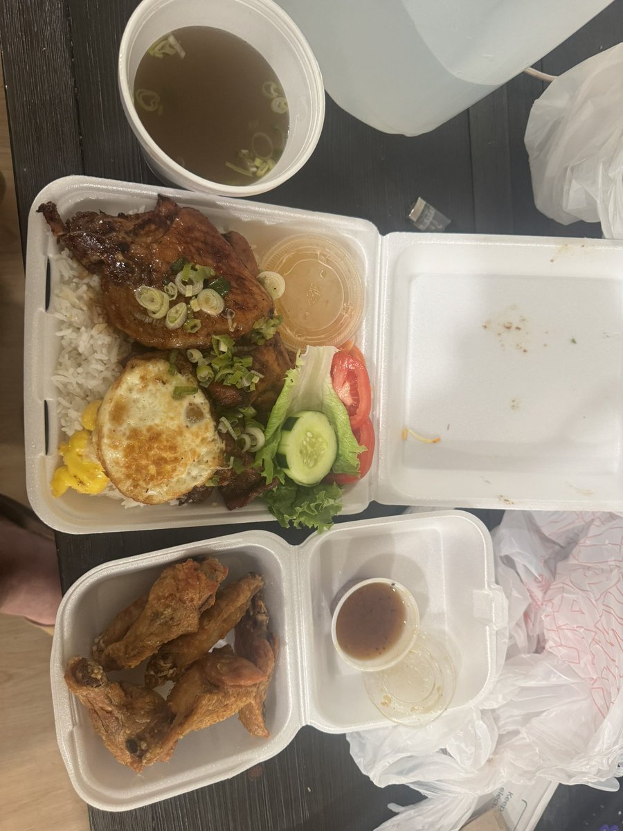 Billbowbagging's tweet image. Holy fuck, god bless vietnamese people