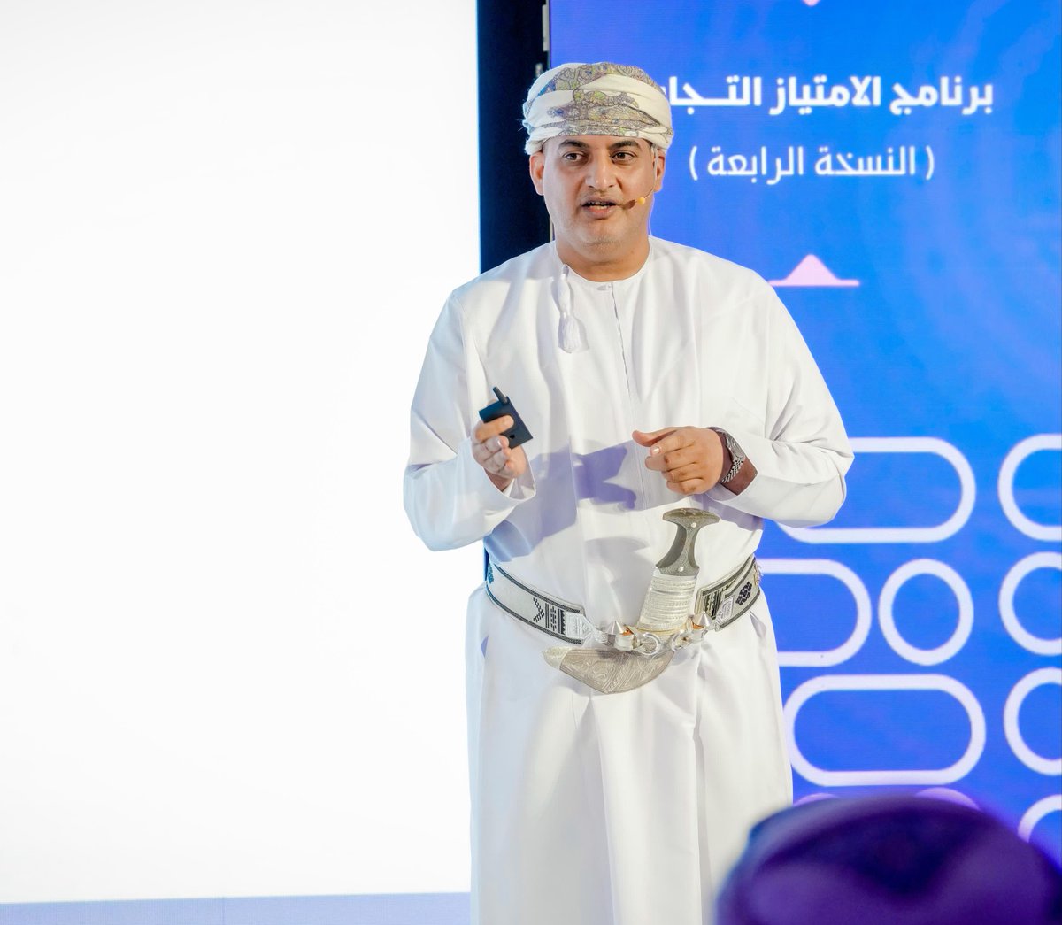 OmanChamber's tweet photo. المهندس حمود بن سالم السعدي النائب الثاني لرئيس مجلس إدارة الغرفة ورئيس لجنة مركز الامتياز التجاري: تهدف النسخة الرابعة من برنامج الامتياز التجاري إلى تطوير 25 علامة تجارية عمانية، وقد تمكن البرنامج منذ تدشينه من توقيع 110 اتفاقية منح حقوق الامتياز التجاري، وقد شارك بالبرنامج أكثر من 1200 مشارك من أصحاب وصاحبات الأعمال