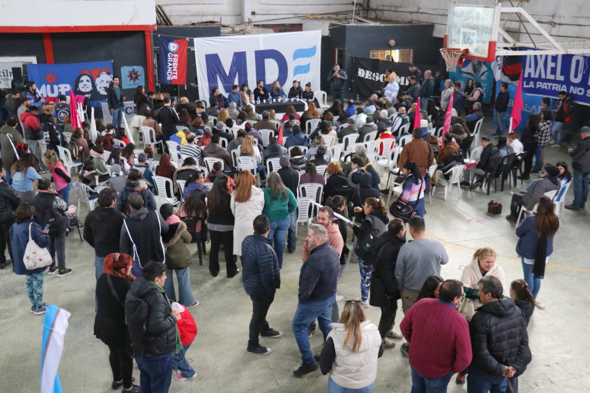 patriaeselotrok's tweet image. 🔆🇦🇷 En la 1ra Sección Electoral, participamos de los plenarios del @MOVIMIENTODAF en Marcos Paz y General Rodríguez junto a compañeros del gabinete provincial, legisladores, concejales, referentes de organizaciones políticas y sociales y la militancia.
