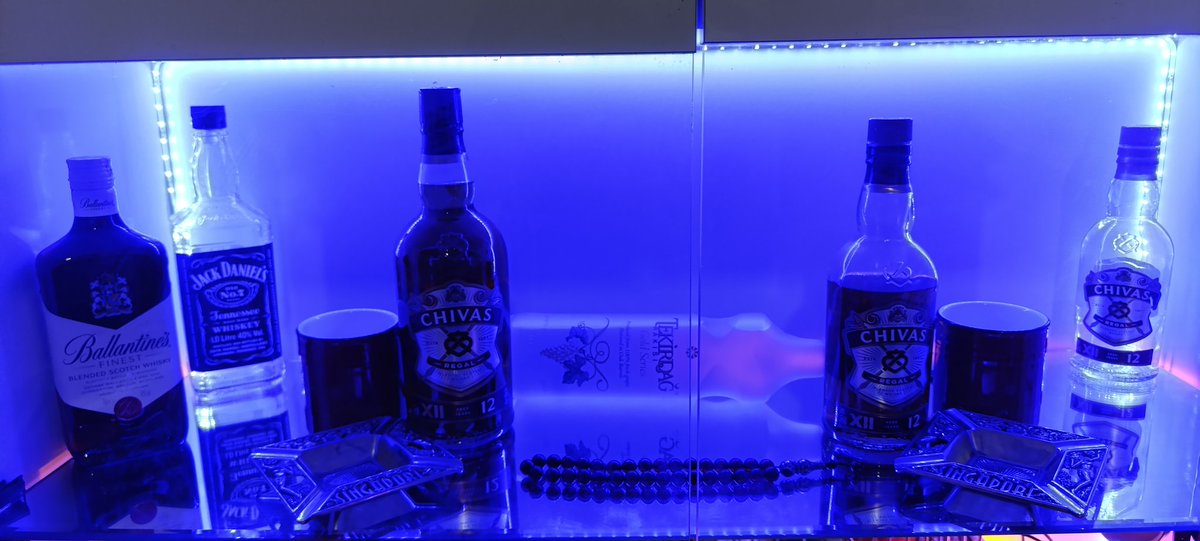 YENİ BAR KOŞEMİZ NASİL OLMUS