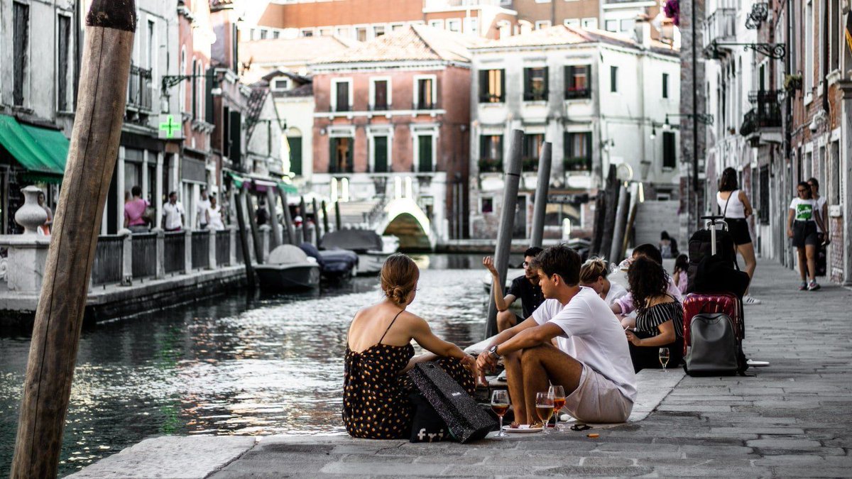 The first part of our MEGA guide to the best places to visit in Italy! Here are our favorite places in Northern Italy that you ALL should go see!

bit.ly/320Zfe0

What do you think we missed? Leave a comment or tweet back at us!

#travel #Italy <a href="/Italia/">Italia.it</a> #Wanderlust