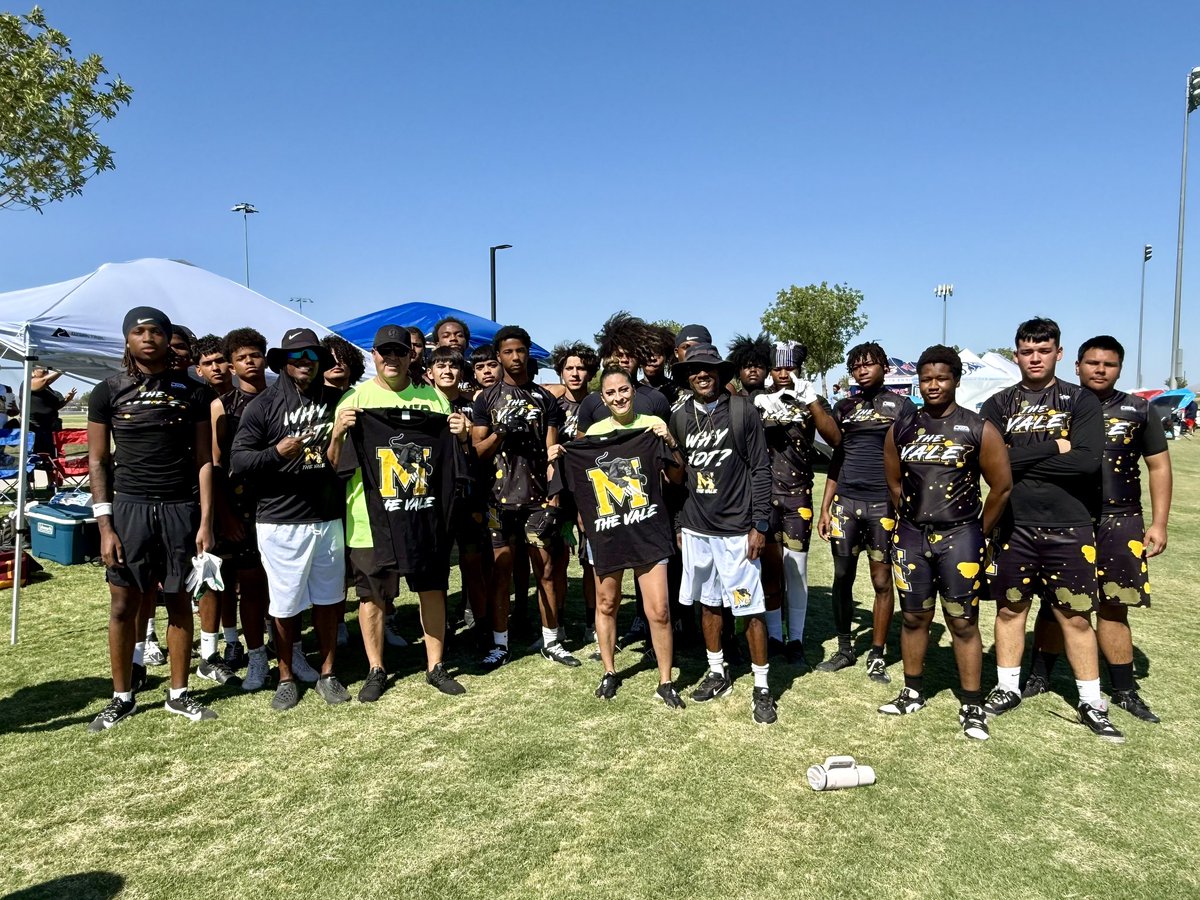 Maryvale High School Football (@thevalefb1) on Twitter photo Shout out to @coolbreezeaz22 and his wife <a href="/maria96624507/">Mama Hinojosa</a> Class of 97 Vale Alum for all the LOVE and SUPPORT they’ve shown to Maryvale Football! Thanks for all you do for AZHSFB as well. #TheVale #SNWY #Battle #WNV Shout out to @coolbreezeaz22 and his wife <a href="/maria96624507/">Mama Hinojosa</a> Class of 97 Vale Alum for all the LOVE and SUPPORT they’ve shown to Maryvale Football! Thanks for all you do for AZHSFB as well. #TheVale #SNWY #Battle #WNV