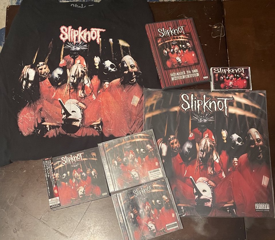 t4tslipknotyuri's tweet photo. happy birthday to that album i kinda like a bit https://t.co/JHBlMiiUS5