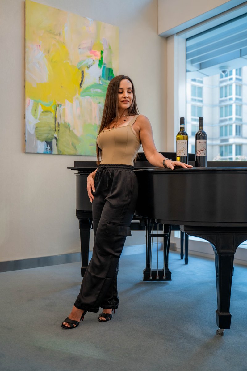 Lisa Ann tweet media