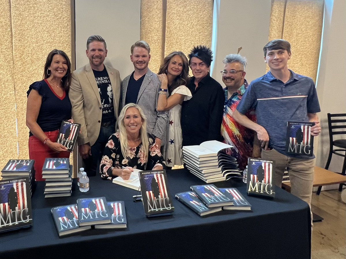 HSVLogcabin's tweet photo. We are happy to have sponsored Mom’s For Liberty Alabama and their event to host @mtgreenee in Huntsville at the Brewer’s Cooperative. What a great night catching up with some of our great leaders in Alabama and abroad. https://t.co/RoWUTSI6uJ