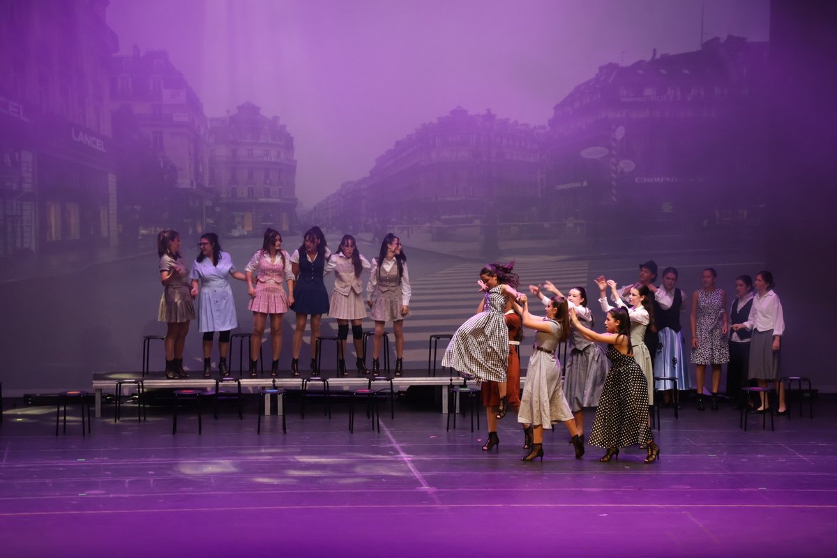 CulturaLorca's tweet image. 📸Con danza cerramos el último domingo de junio en el Auditorio Margarita Lozano.
En la tarde de hoy vivíamos 🩰 la gala de verano de GYM DANCE CARMEN FRANCO
#CulturaEnLorca