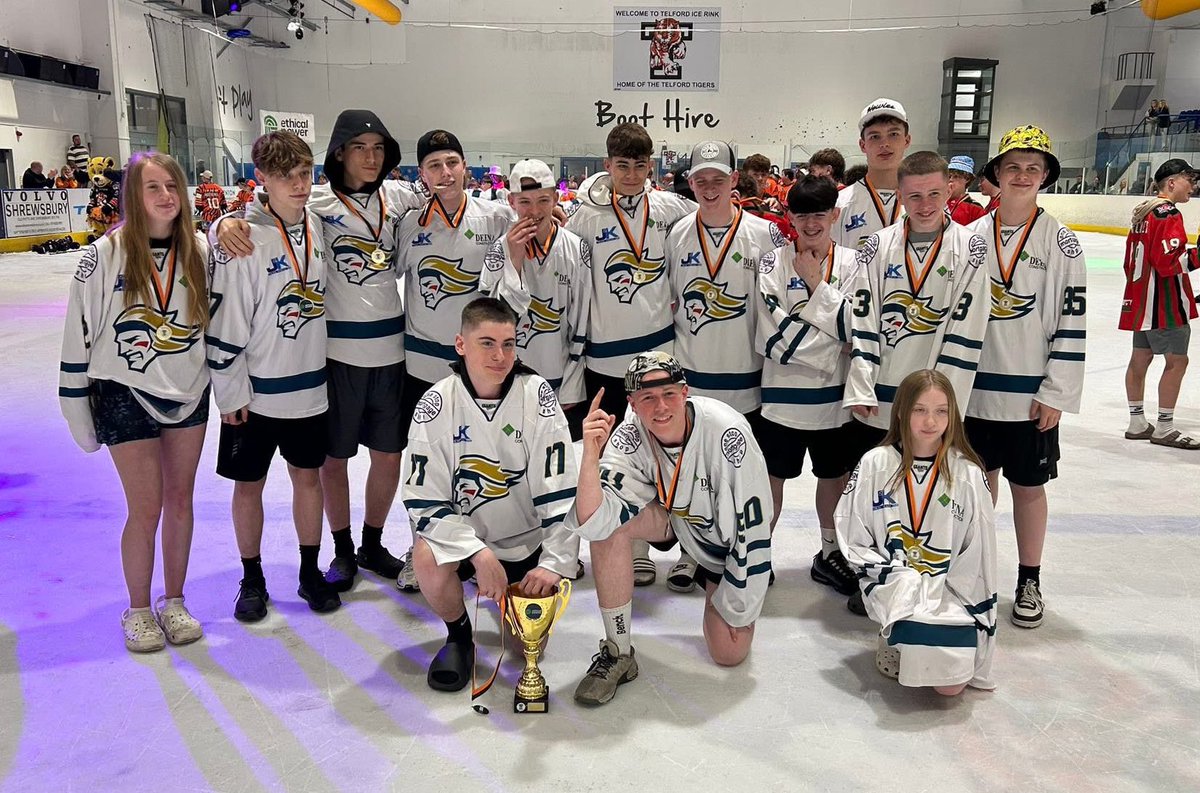 This weekend the u12 and u16s headed to Telford for some tournament hockey.

Both teams came away as CHAMPIONS!!

Congratulations to both teams and thanks to Telford for hosting a great tournament!
