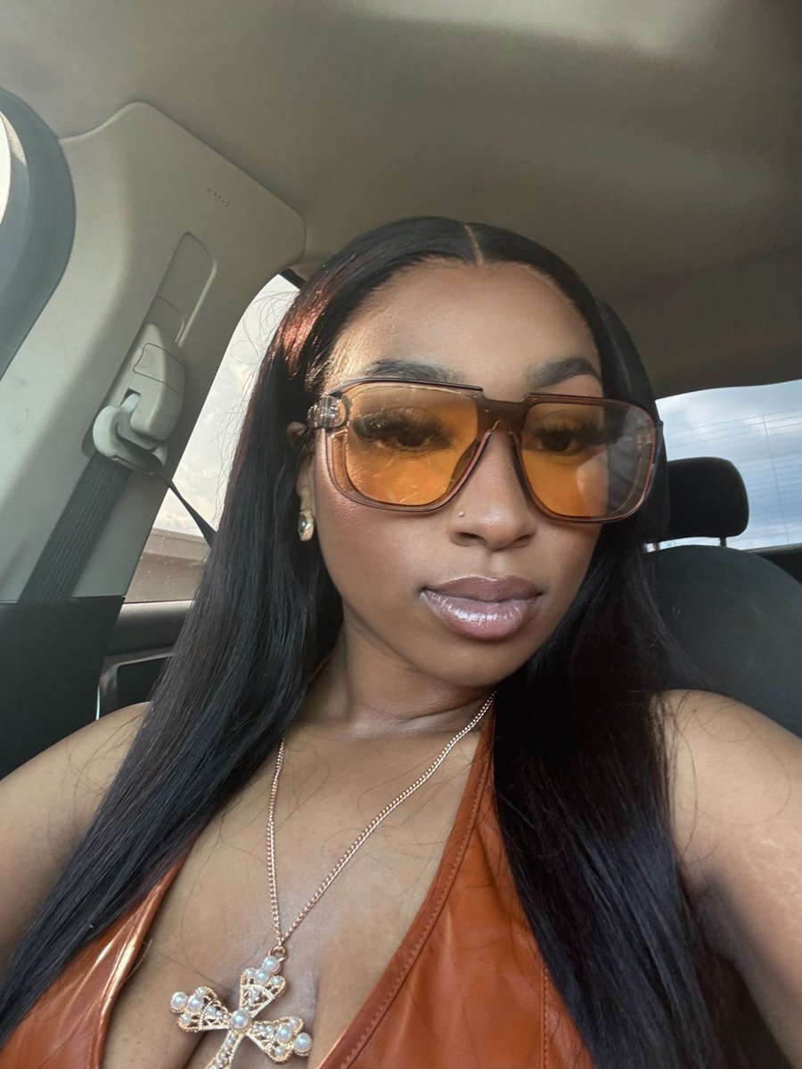 dreenyyaaaa's tweet image. “Face card never declines, my Godd”😛