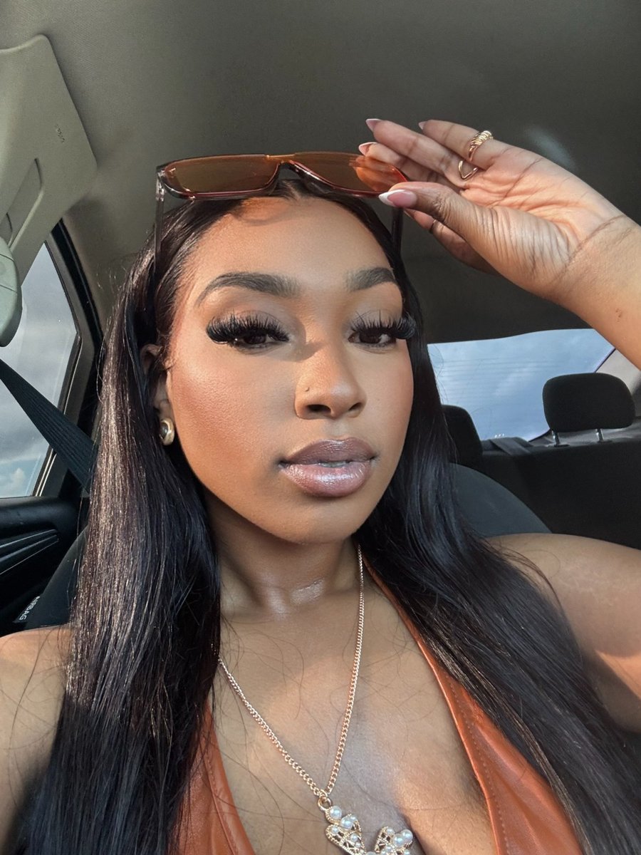 dreenyyaaaa's tweet image. “Face card never declines, my Godd”😛