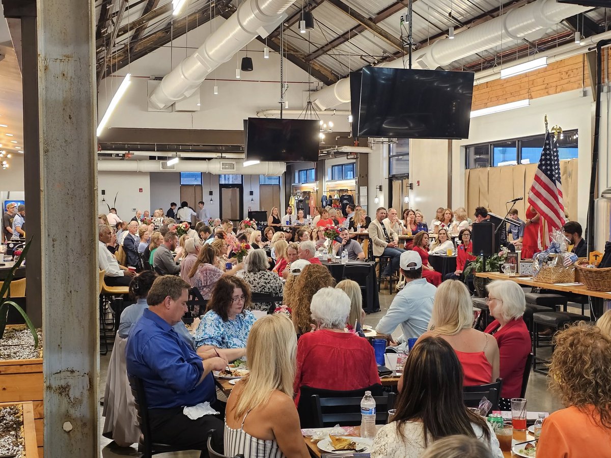 moms4libertyAL's tweet photo. 🔥 Packed house. Bold message. Unshakable mission.

Last night’s “Such A Time As This” dinner with @RepMTG proved that Joyful Warriors are rising — and we’re just getting started. 🇺🇸

#MTG #MomsForLiberty #ParentalRights #FaithFamilyFreedom #AlabamaStrong https://t.co/Om2v6d459O