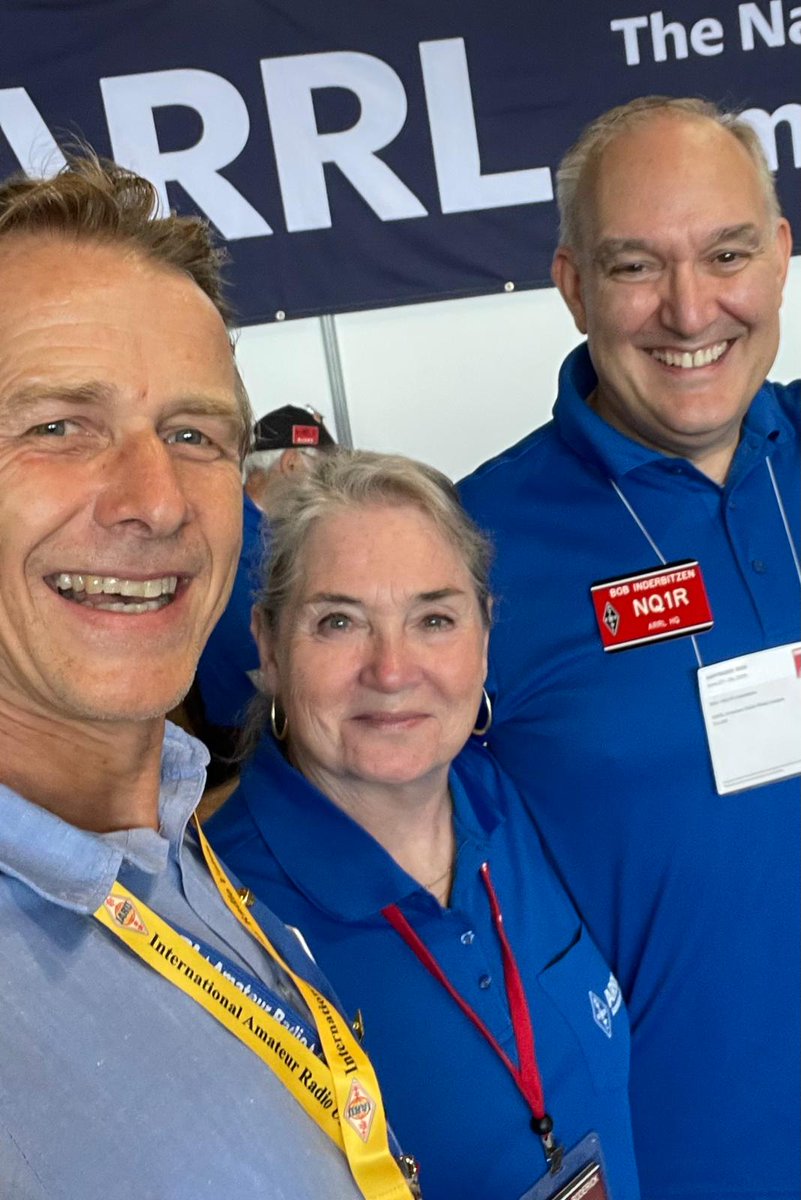 FUNKBOX_'s tweet photo. Very glad to meet  Holly and Bob, NQ1R from #arrl  @ #HAMRADIO2025 #hamradio #funkbox
@BobInderbitzen https://t.co/8QagMpDdl9
