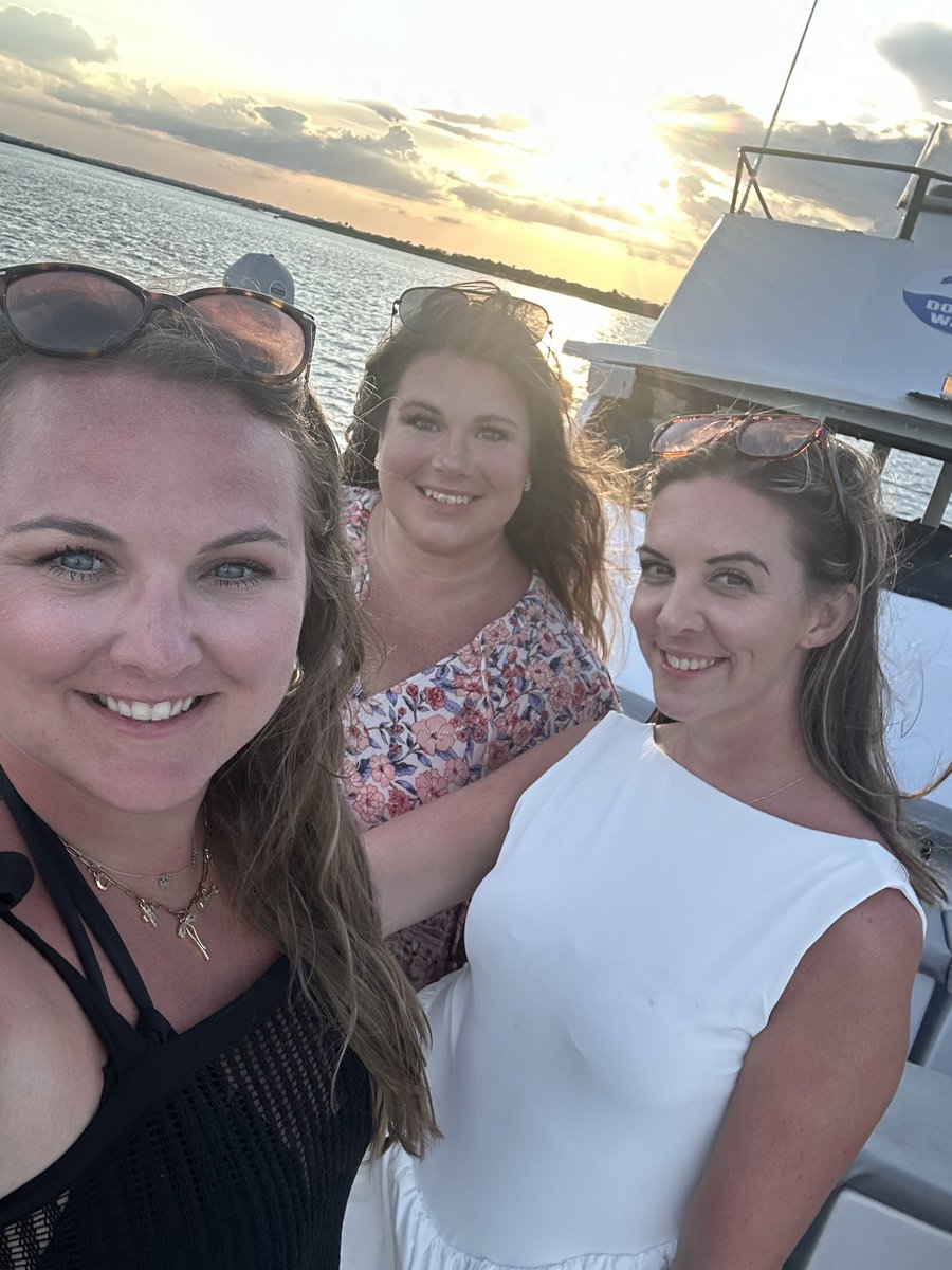 Alex Colson tweet media