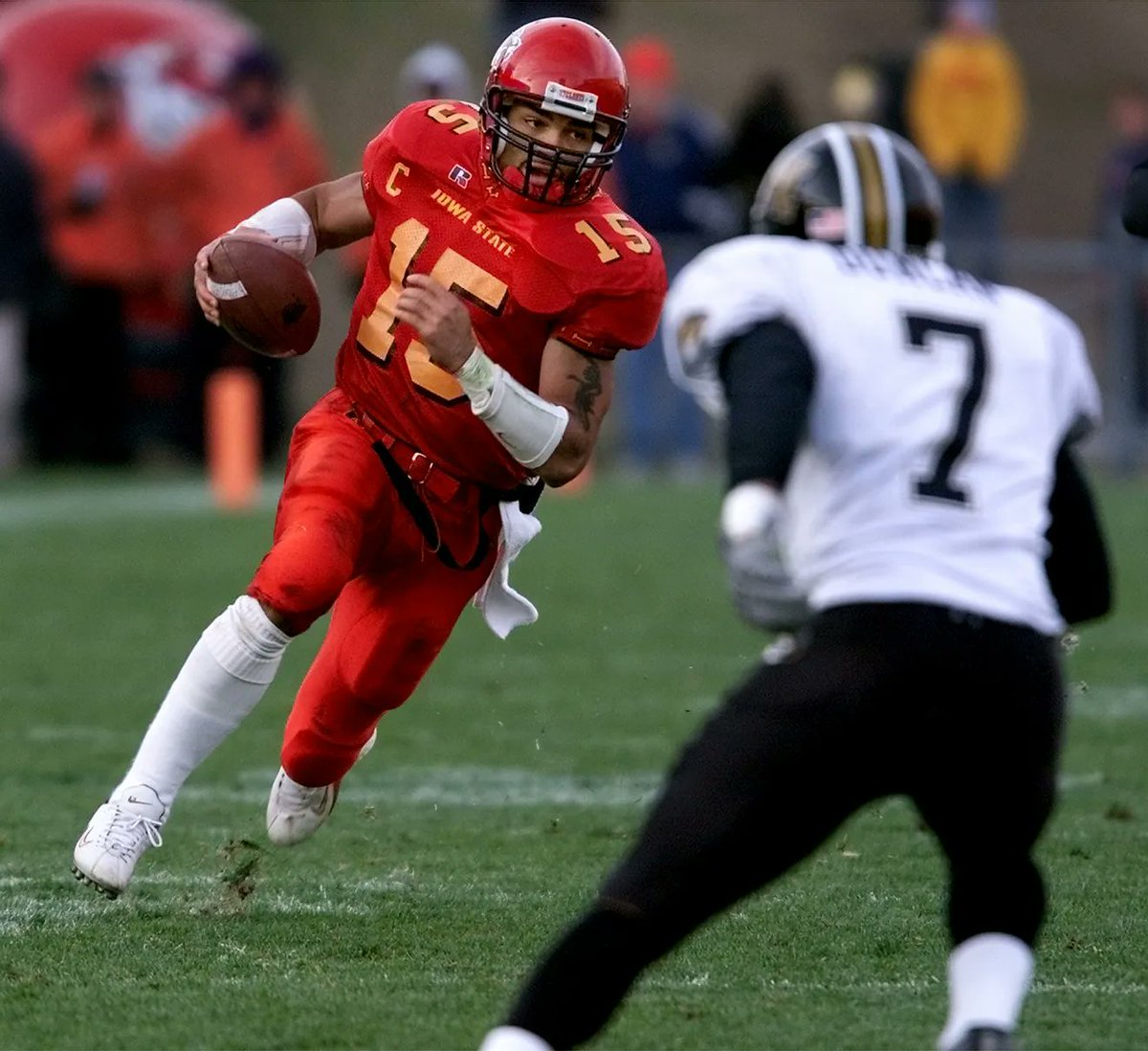 Seneca Wallace was an Electric Factory at Iowa State