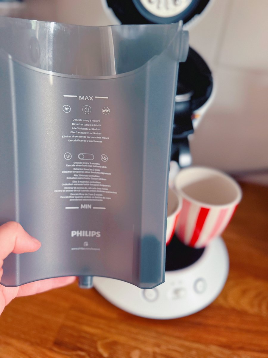 SaintPythia's tweet photo. Stylisch, nachhaltig &amp; lecker: Die neue Senseo Original Plus in der limitierten Blond Amsterdam Edition bringt fröhliches Design und perfekten Kaffeegenuss in meine Küche! ☕💛 #SenseoxBlondAmsterdam #senseodeutschland #BlondAmsterdam #LimitedEdition #coffeelover https://t.co/K5ID2k8a9s