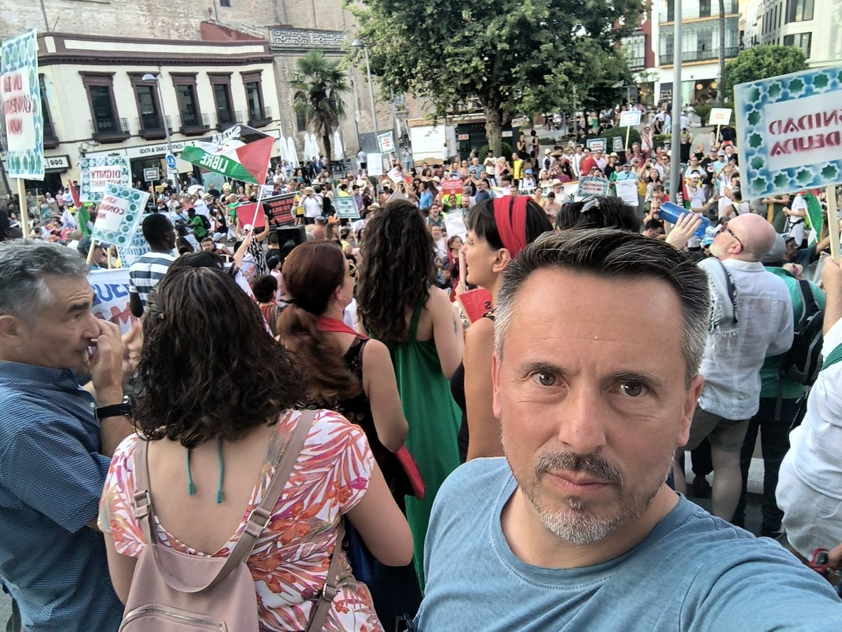 El problema no es la escasez es la codicia.
Los recursos sobran. Lo que falta es voluntad para repartir con justicia.
Cooperar no es opcional, es urgente.
#FfaD4 #FfD4people #JusticiaSocial #CooperaciónGlobal