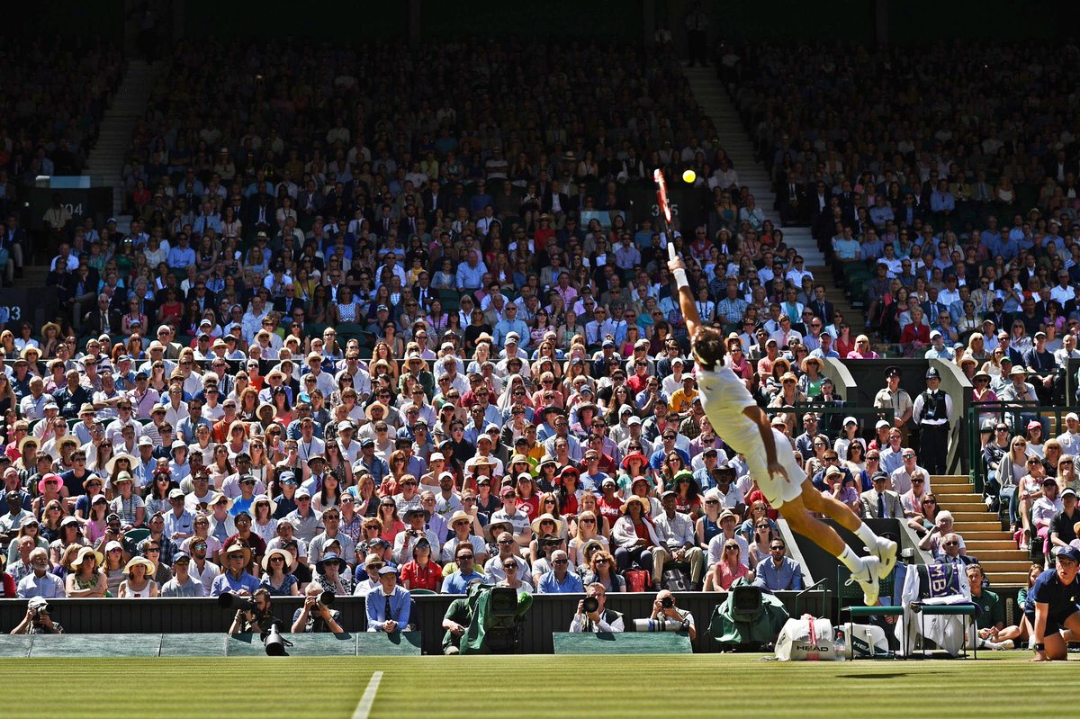norinchi_df's tweet photo. No matter how many times you see this picture, you will always be amazed.✅
Roger Federer , The One and Only 👑 https://t.co/RBCjiqEvyH
