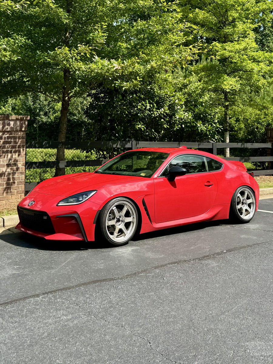 horsepower's tweet image. Spotted this GR86 on chrome TE37s