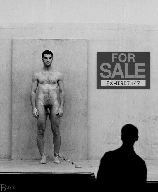 MERCADO DE ESCLAVOS 

Sube una foto desnudo y añade:

Edad
Ubicación 
Pronombre 
Cómo sirves a los Amos 
Cuáles son tus límites