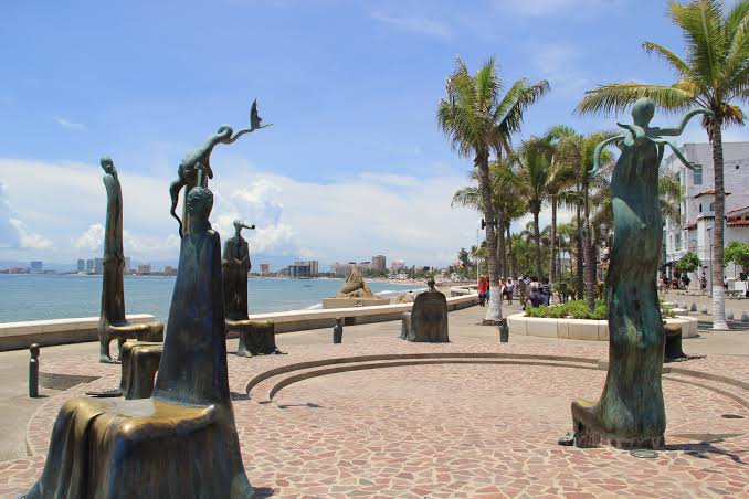 Quiénes en el malecón puerto Vallarta