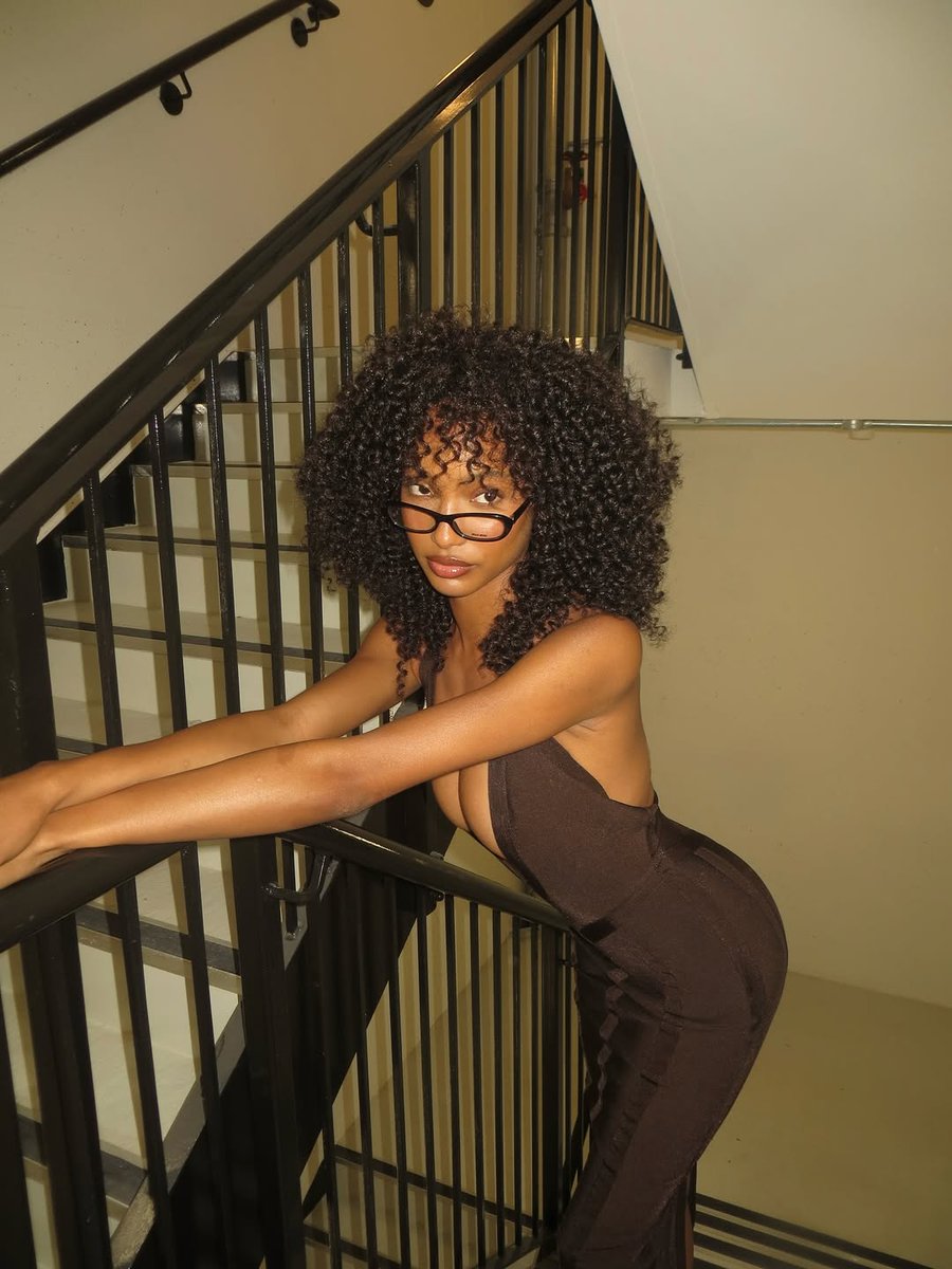 ᅟᅟᅟᅟ𝅄 𐇽⃝🎻 𝓔𝘮𝘪𝘭𝘪𝘢 𝓖𝘳𝘢𝘺 (@incipitgirl) on Twitter photo 