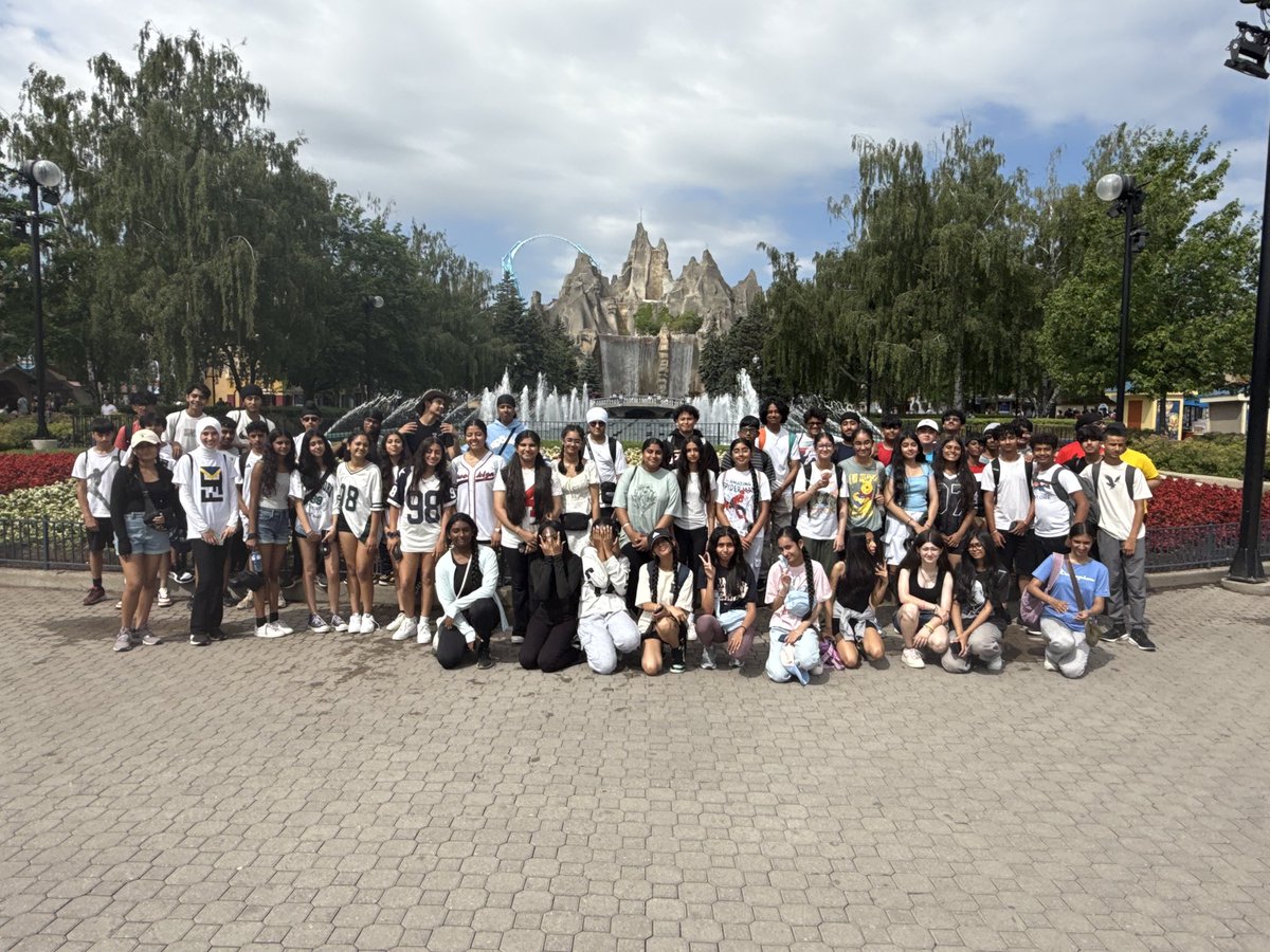Sir Isaac Brock P.S. (@sibpeel) on Twitter photo Grad trip 2024-2025 to Wonderland! Weather held up…fun was had by all! Well deserved graduates 👌🏽👍🏽🎉 <a href="/MTakhar22/">Mala Takhar</a> <a href="/KervinWhite/">Kervin White</a> Grad trip 2024-2025 to Wonderland! Weather held up…fun was had by all! Well deserved graduates 👌🏽👍🏽🎉 <a href="/MTakhar22/">Mala Takhar</a> <a href="/KervinWhite/">Kervin White</a>