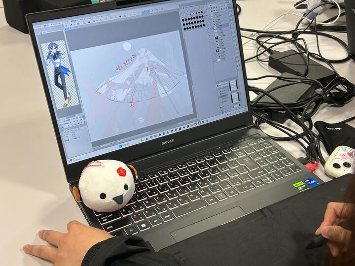 nkhs_hh's tweet image. 2年生のグループワーク、ゲーム制作班の様子です! ゲーム班はドット絵2DADVゲームを制作中。現在メンバーから上がってきたイラストへフィードバック中でクオリティの底上げを狙います🖊️🔥 学園祭でプレイできる予定です!✨
#日本工学院北海道専門学校 #日本工学院 #ニコキタ #cgデザイナー科