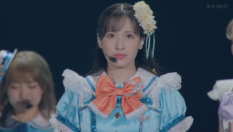 frecce's tweet image. Aqours finaleで映像屋として一番ぶっ飛んだのはここ
千歌の足元から被写体の大きさとティルトアップの速度を合わせて伊波杏樹さんにクロスフェードかけたところ
これを100m離れたカメラでやってるとか、どんなウデしてんの・・・?でも、かなり練習したんだろうな・・・
#Aqours_finale_Day2