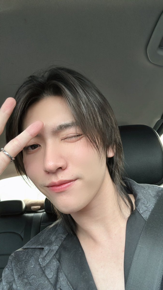 มอนิ่งคั้บทุกคนน ขอให้วันนี้เป็นวันที่ดี ทุกอย่างราบรื่นนะครับ ฮึ้บบบบ ✨🥰