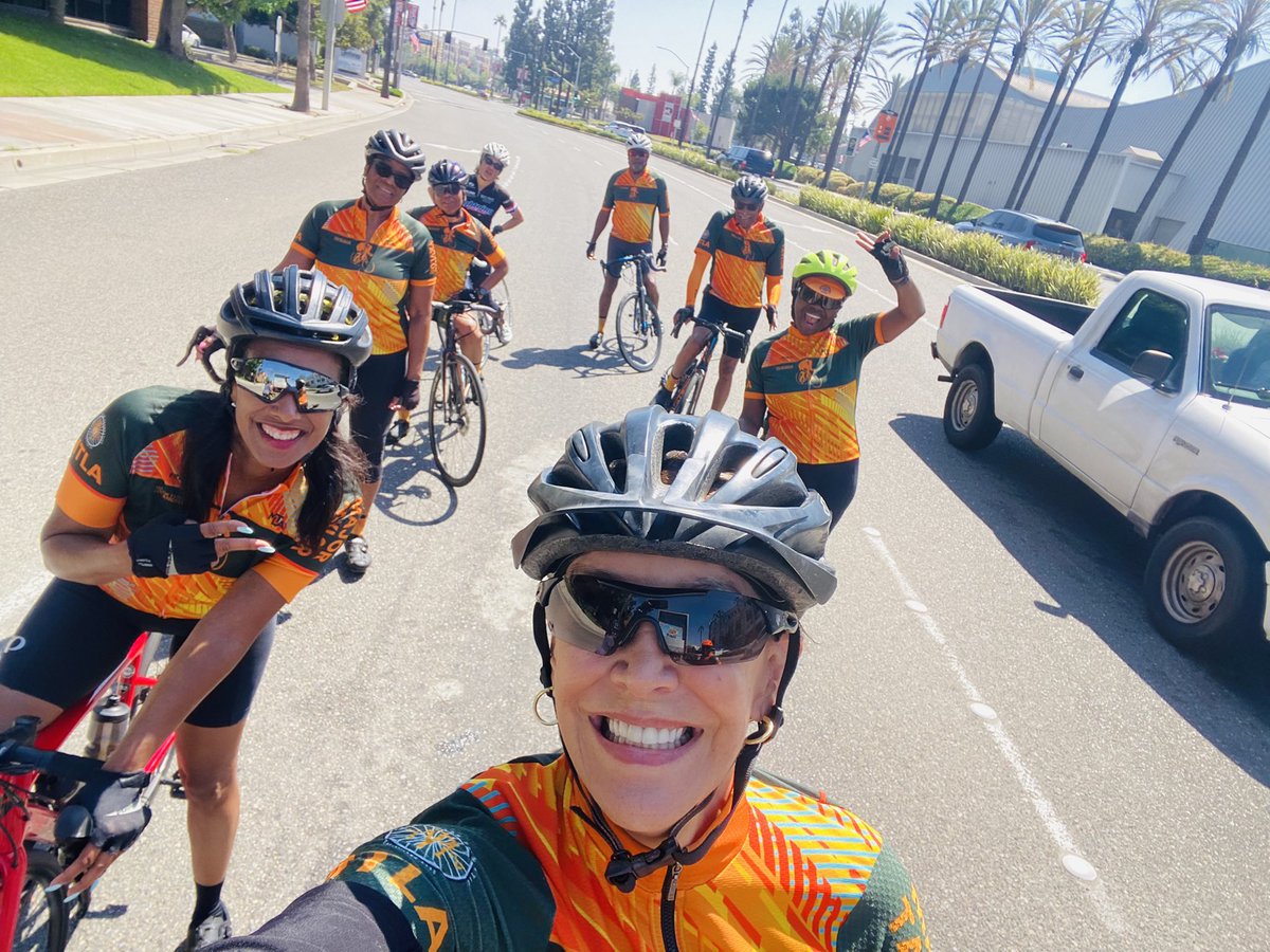 StephMillerShow's tweet photo. 37 miles in Cerritos w my Major Taylor LA peeps! It was supposed to be 42 miles but we had a No Kings protest and overthrew our team leader Keenan! 😂 #hotoutside #bikefamily https://t.co/m7jcLST6zj