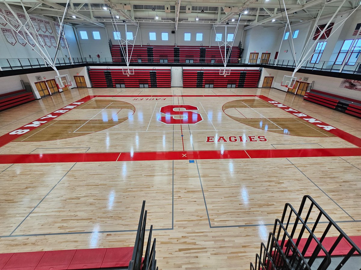 Smyrna got the floor done in their gym....looking sharp 🔥