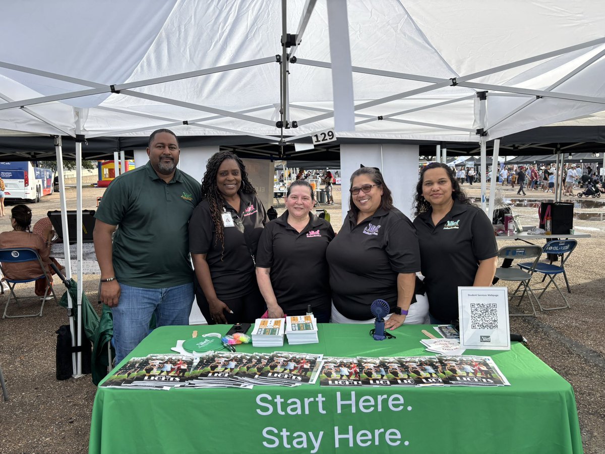 Student Services team representing <a href="/AliefISD/">Alief ISD</a> <a href="/PlazaAmericasGt/">Plaza Américas</a> Liberty event. Come see us and get info about the best school district in Houston! #aliefproud