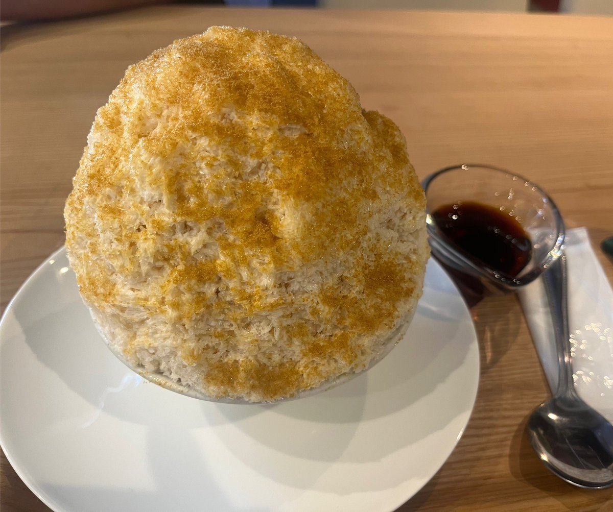 あまりにも早く梅雨明けし、あまりにも暑いので、今年初のかき氷です🍧
#pukkunmaru #阪大放射線科 #蜜の味