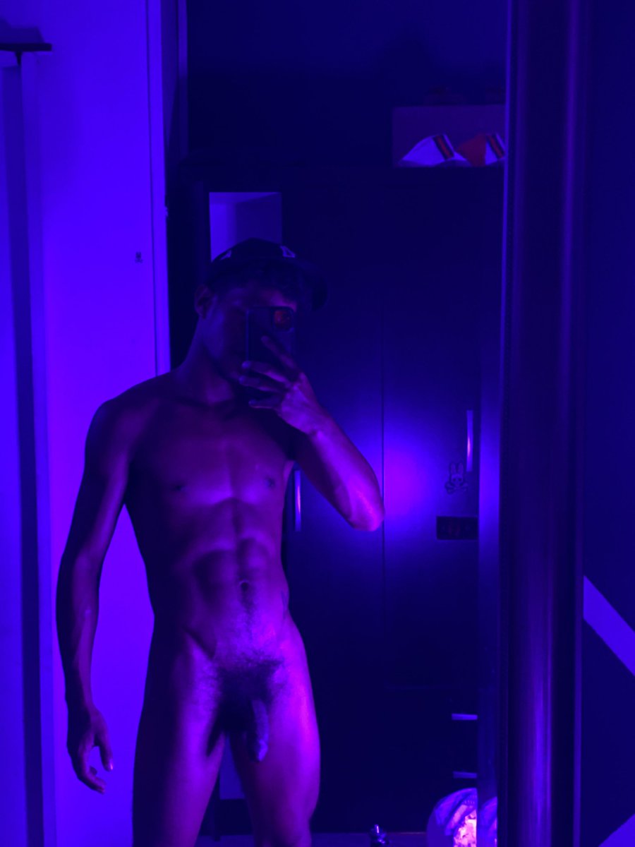 Te espero esta noche😈

#HappyMedellinPride2025 #RT