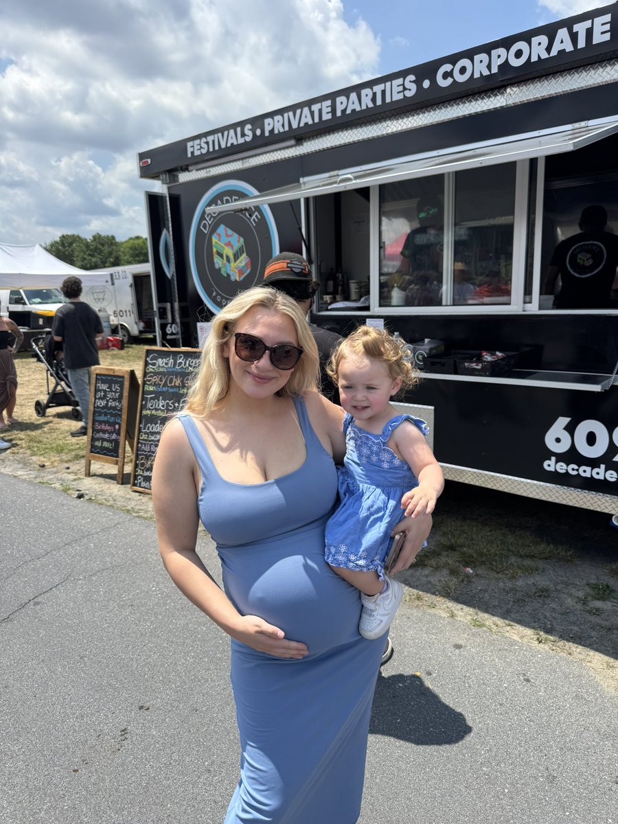 KBubblez tweet media