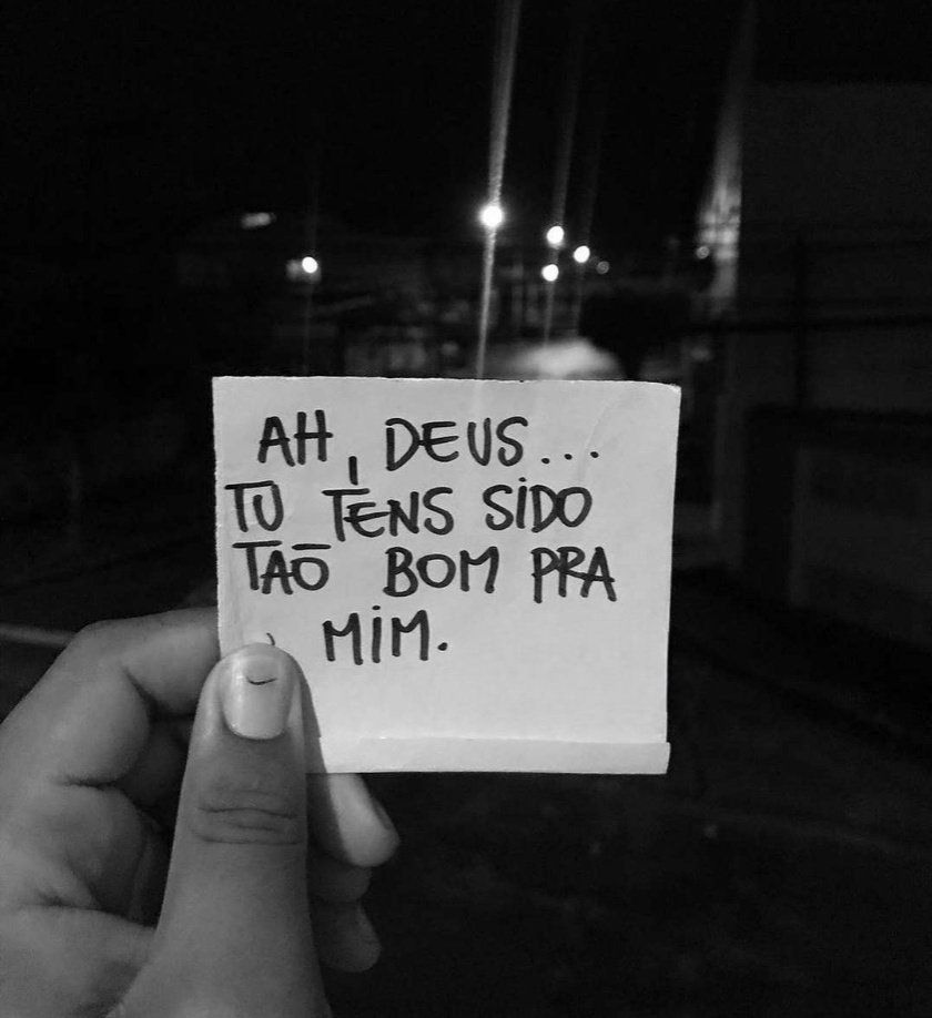 Termino o meu domingo com a certeza de que Deus já abençoou a minha semana.😀