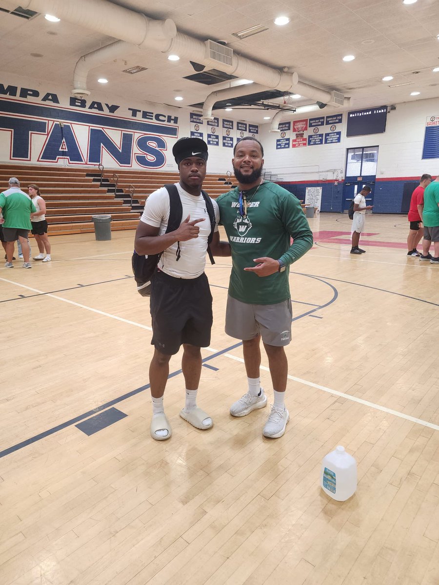 LeonPLouis's tweet image. Got to showcase my skills at Exact Sports Showcase. Thank you @CoachBoom3 for showing interest in me and for the great drills and energy.
Also thank you to all the other coaches for a great time at the camp @McgarrahCoach @NickVagnoneLR @Mickey_ORourke @Toriano81 @coacheverson_