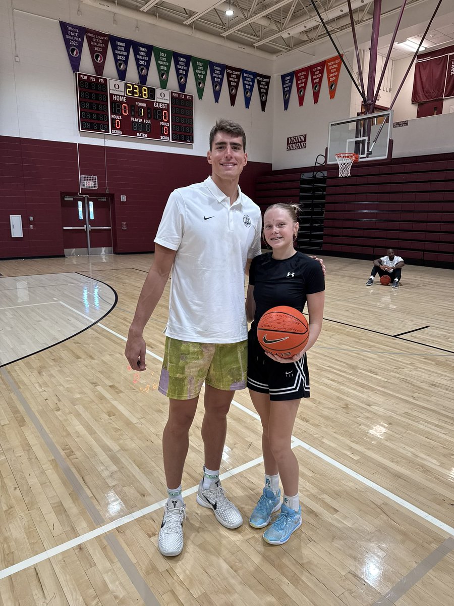 sydney_towne2's tweet image. I had a fun time at the @LukaG_Academy basketball camp!!! A big thanks to the coaches for their willingness to help me get better!! 
Thank you @LukaG_55 @cjmorrow8 

@SWMNFury @PGHMinnesota @JrAllStarMN