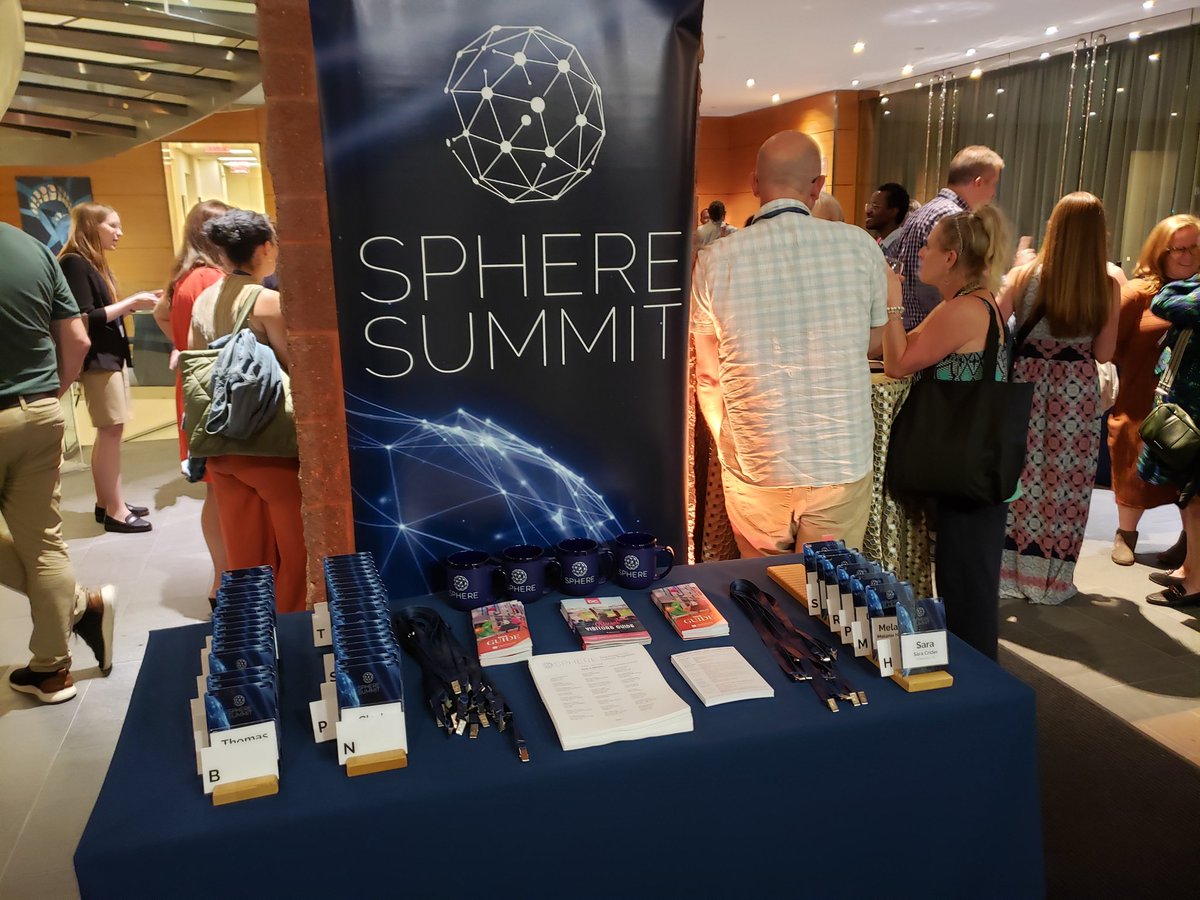 paskowitz_adam's tweet image. Great start to the Sphere Summit with an excellent keynote address by @RealDarylDavis! #sphereteacher #sphereteachers