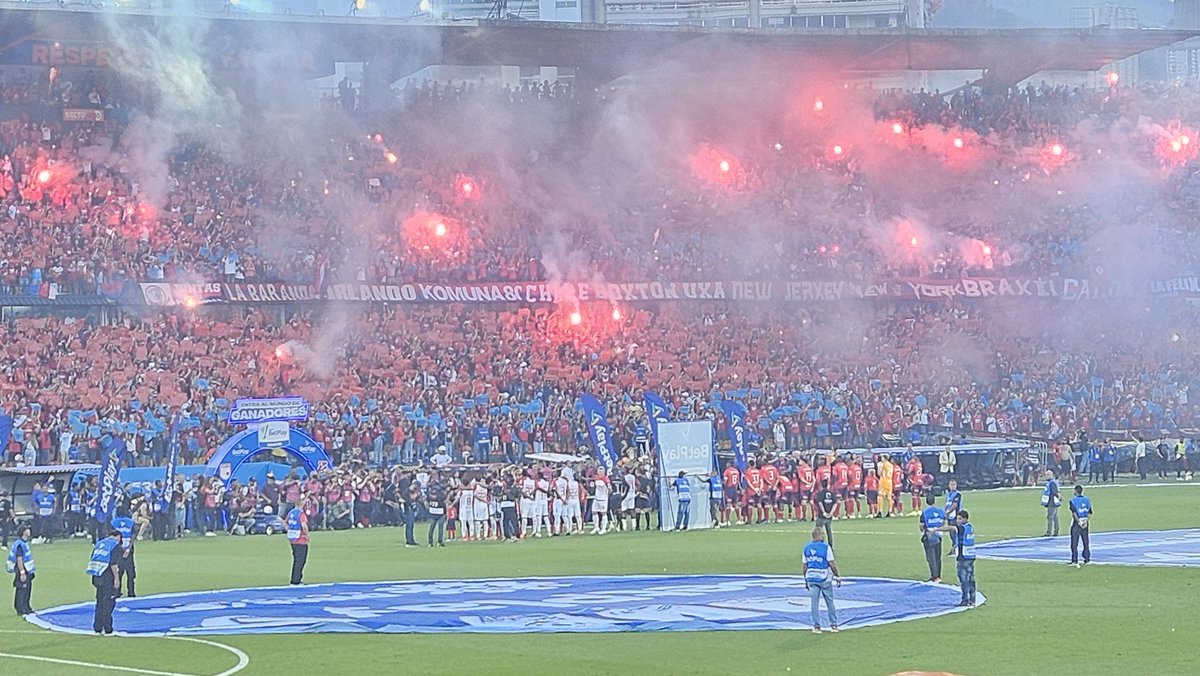 ChechoNavas's tweet image. Y sí, el que abandona no tiene premio.

SOMOS CAMPEONES LA PUTA MADRE.

Nos llevamos la estrella para la Capital de la República. 

Te amaré hasta el final de mi existencia,  Independiente @SantaFe.