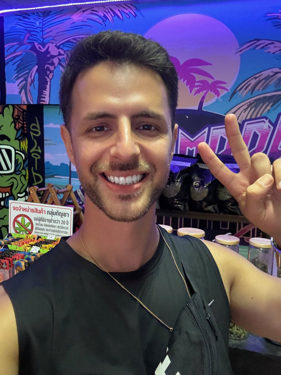 Doodlegenics's tweet image. GN GN To Everyone Who Says GN Back!