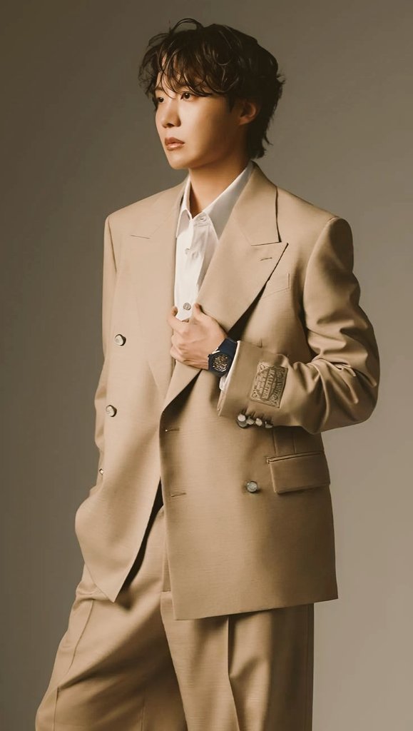 ⠀
⠀⠀⠀⠀★   ׄ  ᜴ 𓈒  ׁ⠀San nd' Dyl⠀︎─⠀⠀wedding time
⠀⠀⠀ ࣪⁎⠀ #Inthecloudzw ﹚ ۪ ֹ  ★˚ ︪

Se lucieron con la decoración, la comida y bebida, aunque mi esposo no acostumbra a estar por aquí , me acompañó en este día tan especial para los ahora esposos. 💐🤍