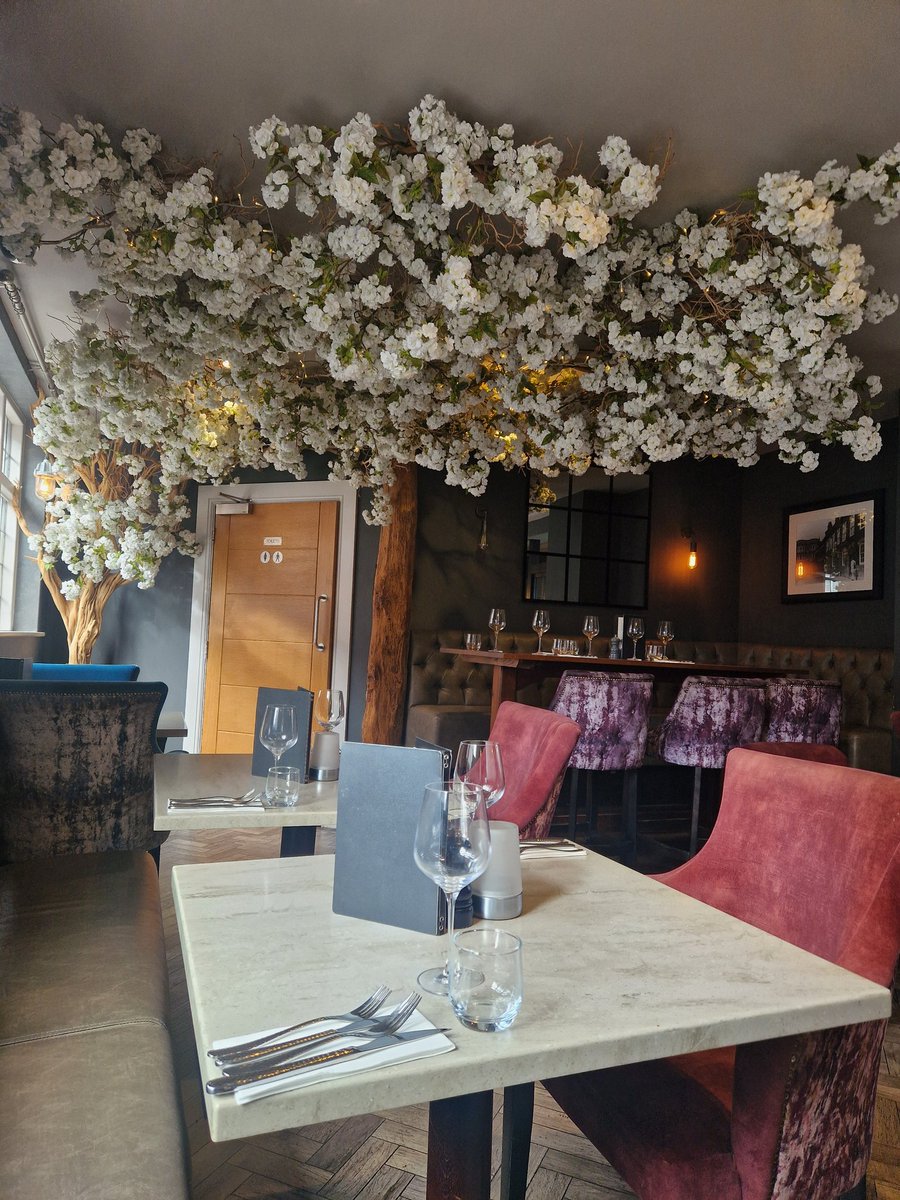 Sukhyk1985's tweet image. Home sweet home 🏡 
#ukbound #summerholidays