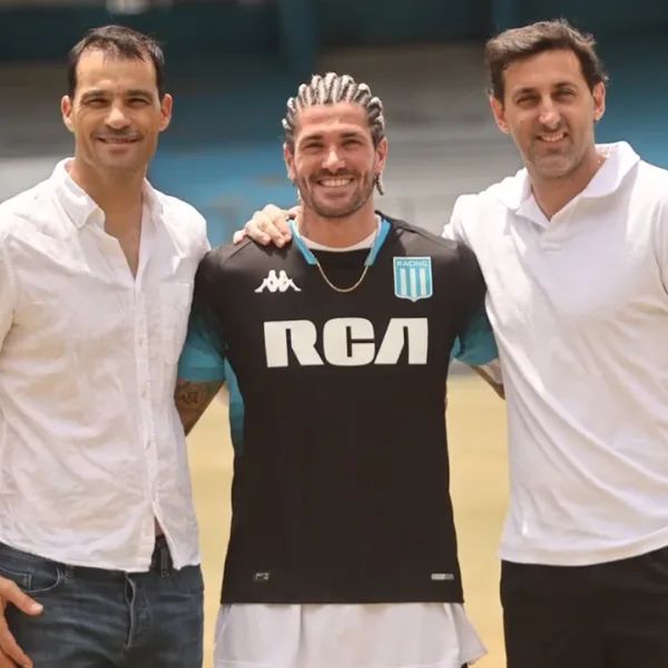 Nardoni sos más grande que el papa (@militovolve) on Twitter photo 🚨🇦🇷 Racing LLAMÓ a Rodrigo De Paul.
❌ El mediocampista puso como condición que NO lo llamen más o denuncia al club.
vía <a href="/DavilaTomi/">Tomas Davila</a> 🚨🇦🇷 Racing LLAMÓ a Rodrigo De Paul.
❌ El mediocampista puso como condición que NO lo llamen más o denuncia al club.
vía <a href="/DavilaTomi/">Tomas Davila</a>