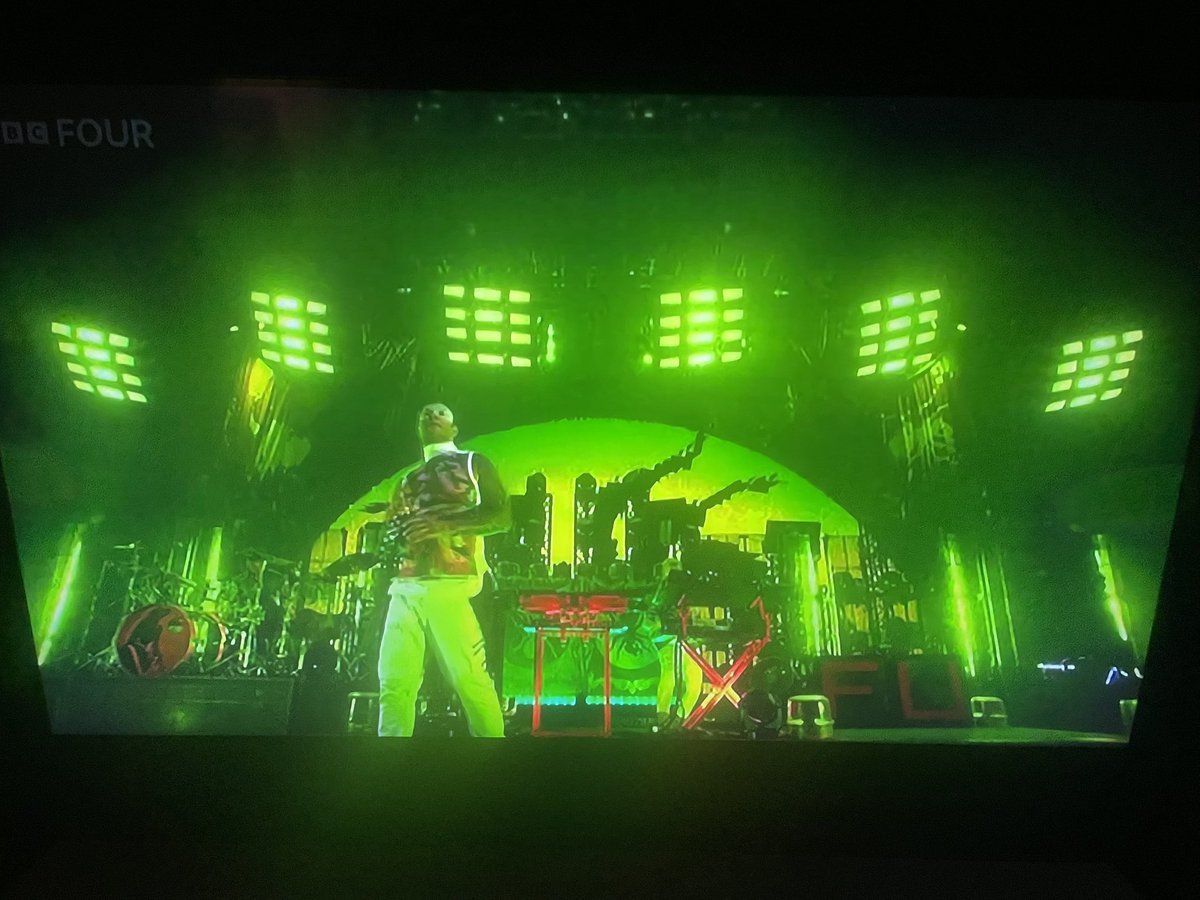 Paul Burrow (@pb1505thfc) on Twitter photo Home ā¦. Winding down from last night by watching The Prodigy rip <a href="/glastonbury/">Glastonbury Festival</a> a new one..š„š„šš Home ā¦. Winding down from last night by watching The Prodigy rip <a href="/glastonbury/">Glastonbury Festival</a> a new one..š„š„šš