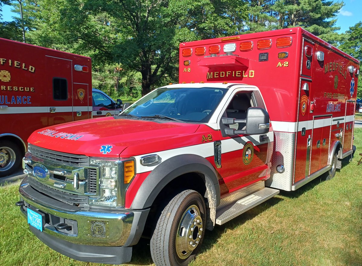 Beautiful summer day for an <a href="/bellforgearts/">Bellforge</a> event at the Medfield State Hospital campus. Ambulance 2 on detail at the event.