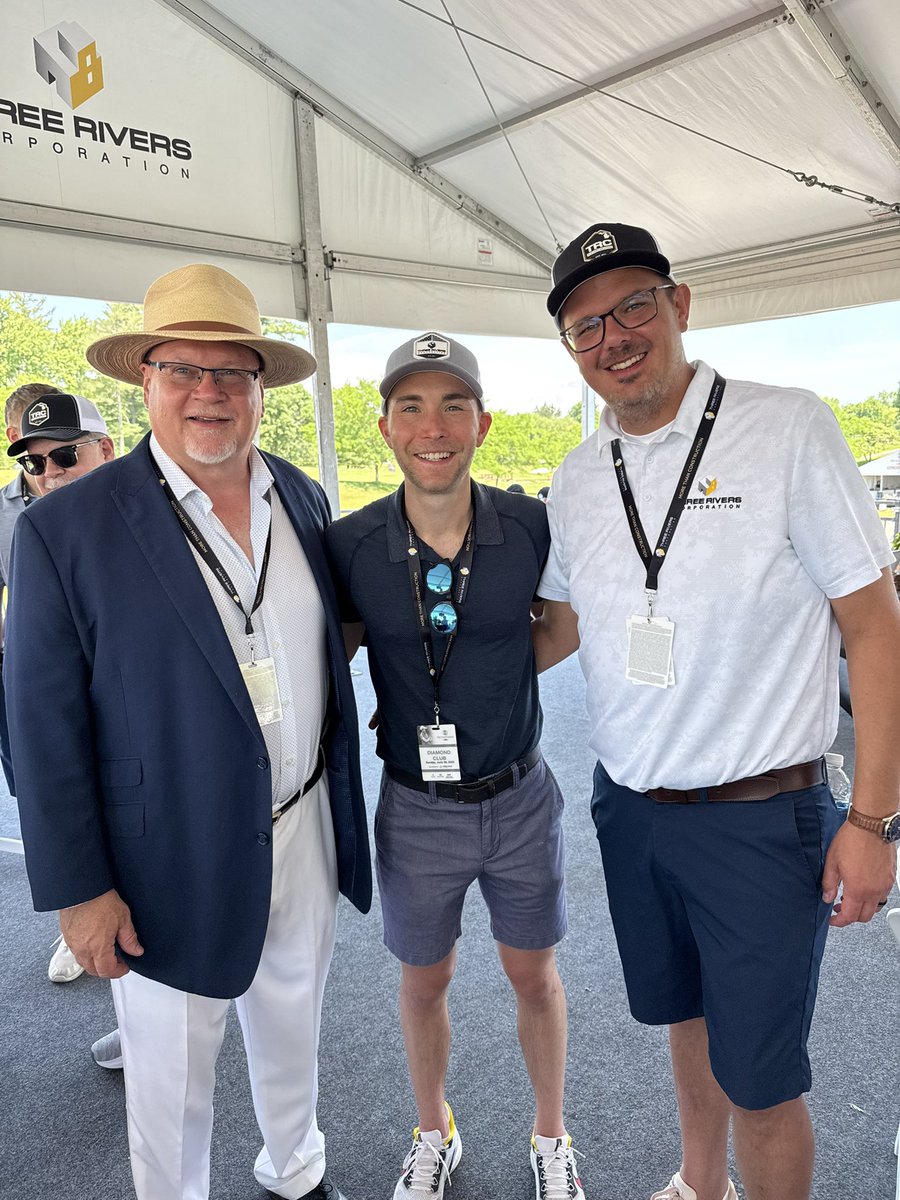 schuette_bill's tweet image. Final day of the @dowchampionship today, world-class golf right here in the Great Lakes Bay Region, what an awesome event!
Saw friends from all over today including both our @MIGOP AND @midlandgop chairs!